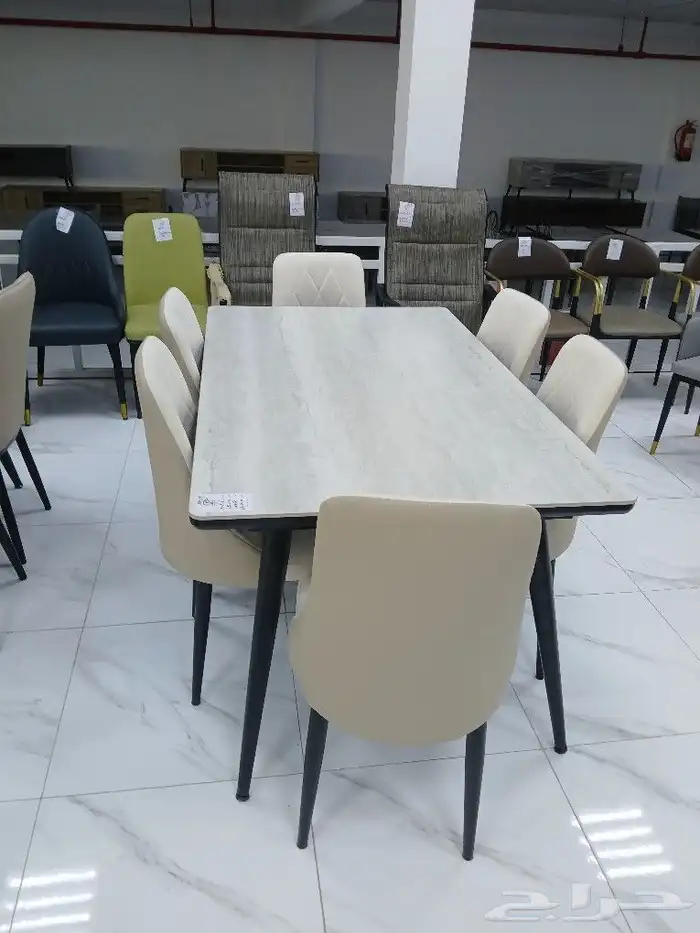طاولات طعام كراسي جلد ومخمل 10