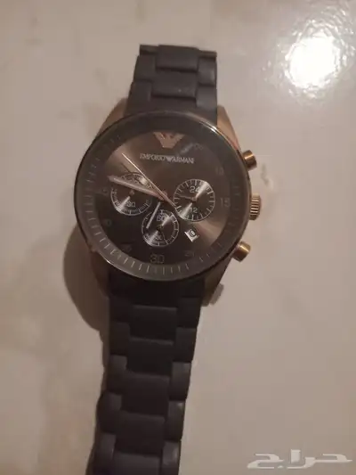 ساعه فاخره(   انبولي)سويسري استخدام بسيط والسعر على السوم 0