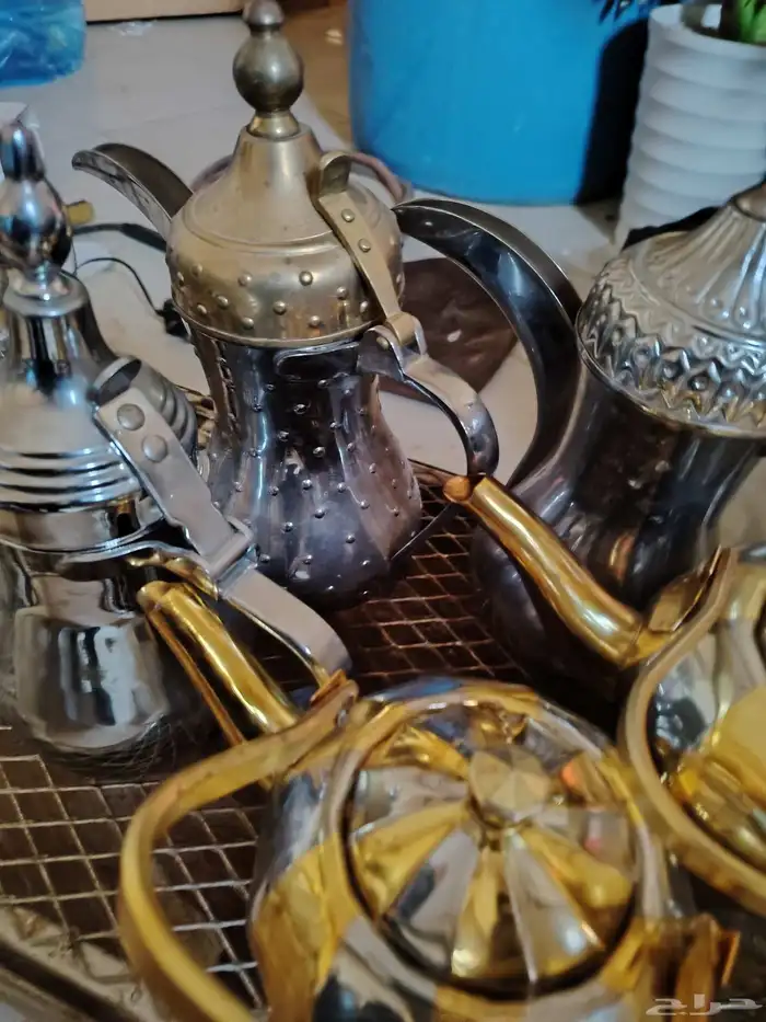 أغراض للبيع ساير نظيف جدا مكينه فشار وفرشه و دله هندى و ل 6