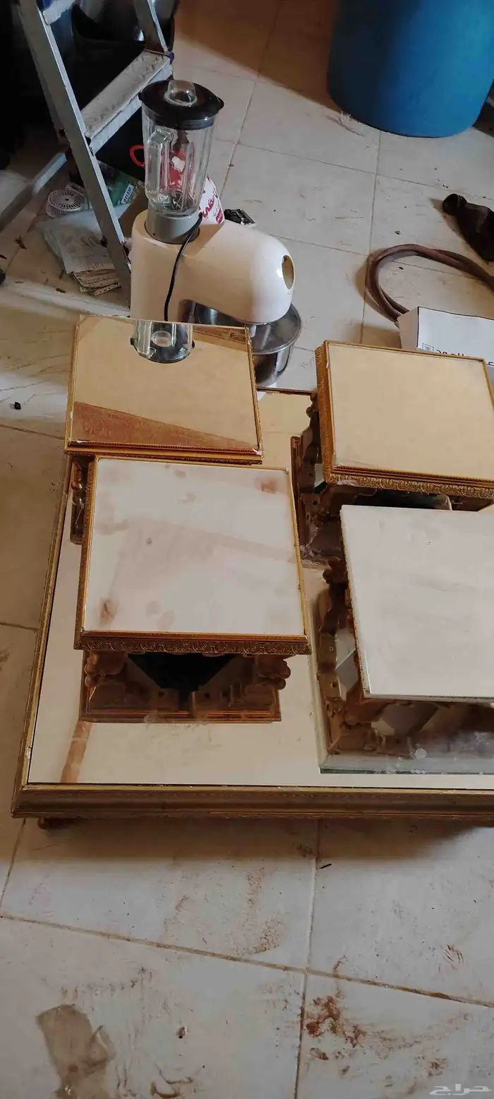 أغراض للبيع ساير نظيف جدا مكينه فشار وفرشه و دله هندى و ل 10