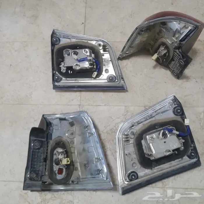 قطع جيب لكزس 2011 1