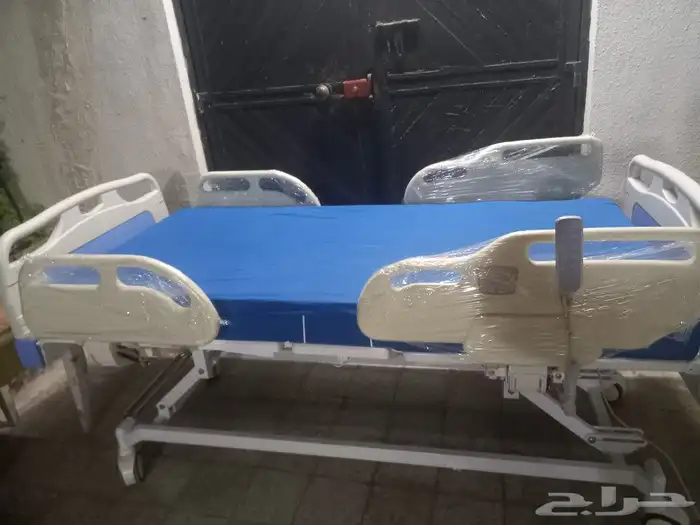 سرير طبي عشر حركات وعرض متر 6