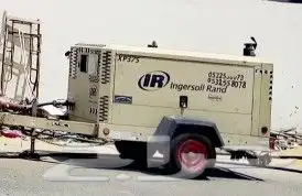 مكينا كومنز للبيع 2011 0