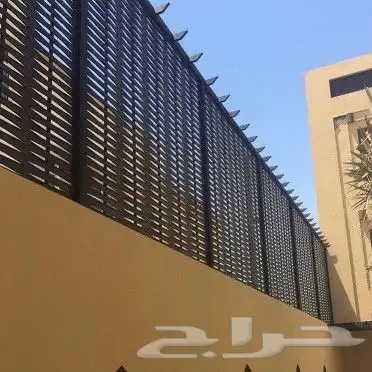 ساتر حديد وخشبي للحوش _ سياج ساتر _ ساتر هنقر_ فاصل حاجز حوش 19