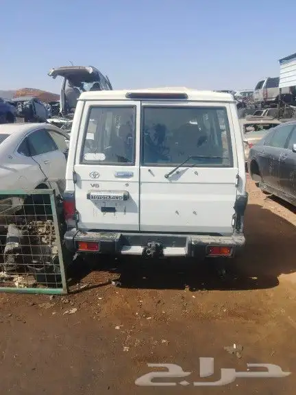 لاندكروزر 2015 4