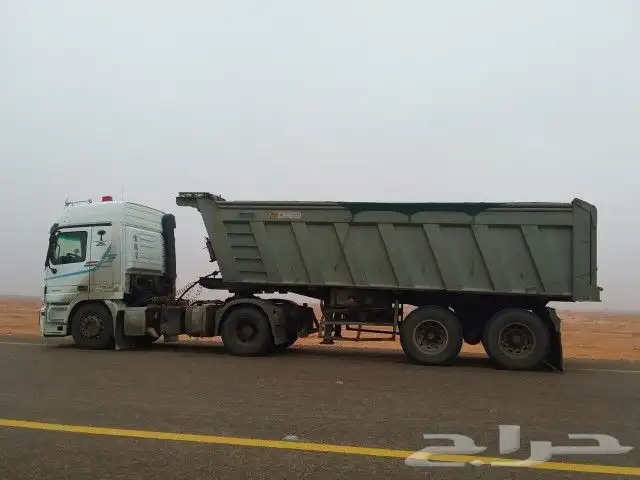 اعلان يوجد لدينا رمل احمر للتواصل 0