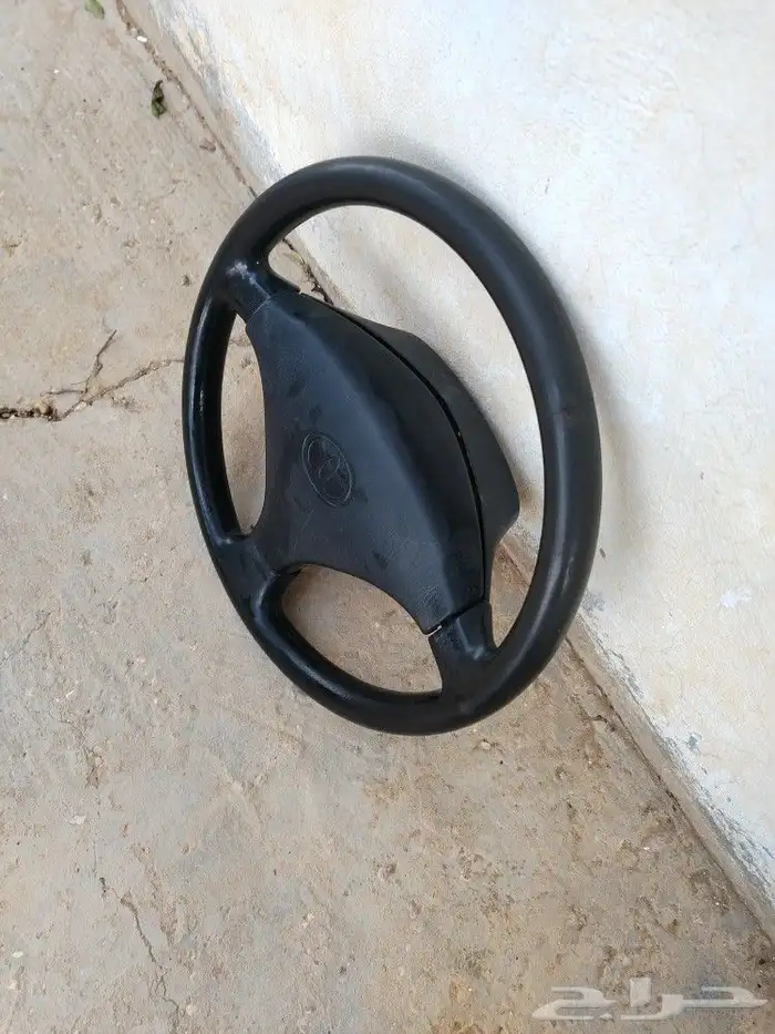 طارة هايلوكس سعودية مع مضرب الزامور وكاله 2