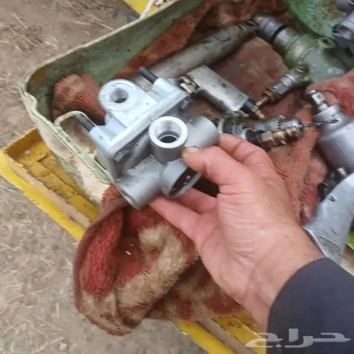 مسدس هواء بنشر وديرلات هواء وصواريخ قص وونش فك 8
