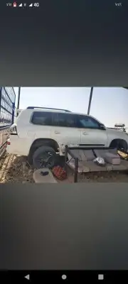 تشليح نوفر لكم جميع قطع السيارات بودي وشاصي ومحركات 6