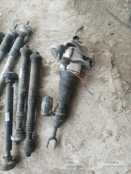 قطع غيار السيارات 0