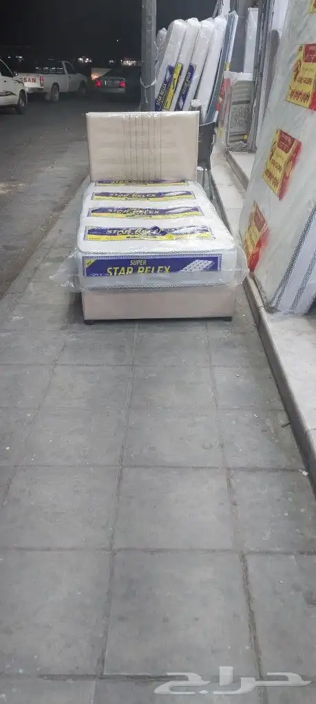 سراير مراتب بطانيات مخدات دواليب خشب والحديد 9