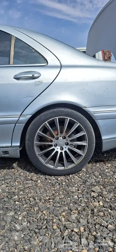 مرسيدس 2001 500s قطع غيار تشليح 0