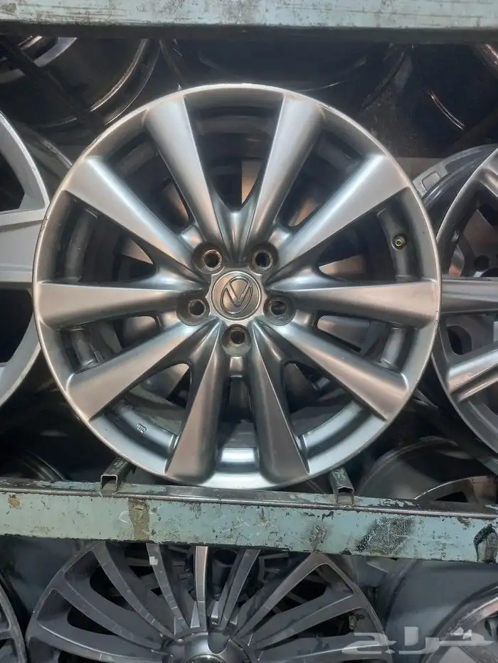 جنوط لكزس350 GS موديل2015 مقاس18 اصليه وكاله 2