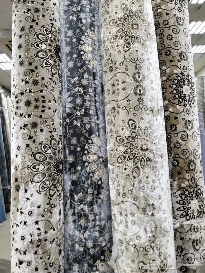 يوجد لدينا موكيت تركى وامارتى ووطني وجميع انواع الفنيل بلجيك 0