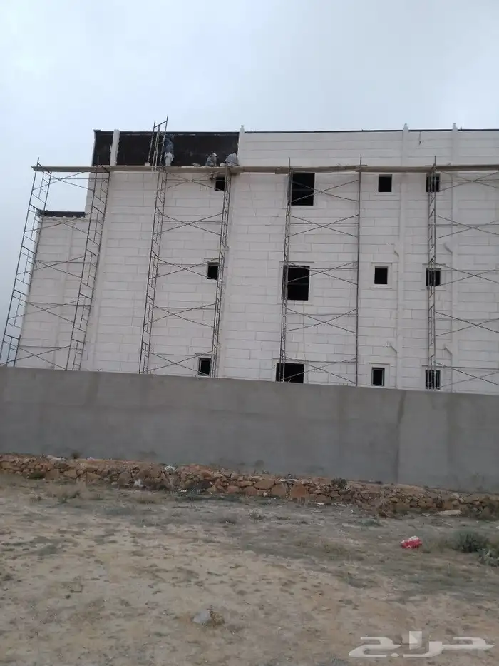 حجر الرياض ما في هو بقوة 3
