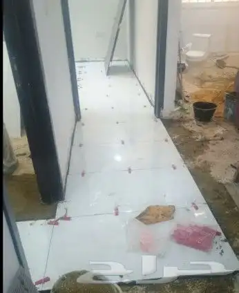 الباكستاني معلم شغل بنا بلاط سراميك لياسته تكسير ترميم. 0