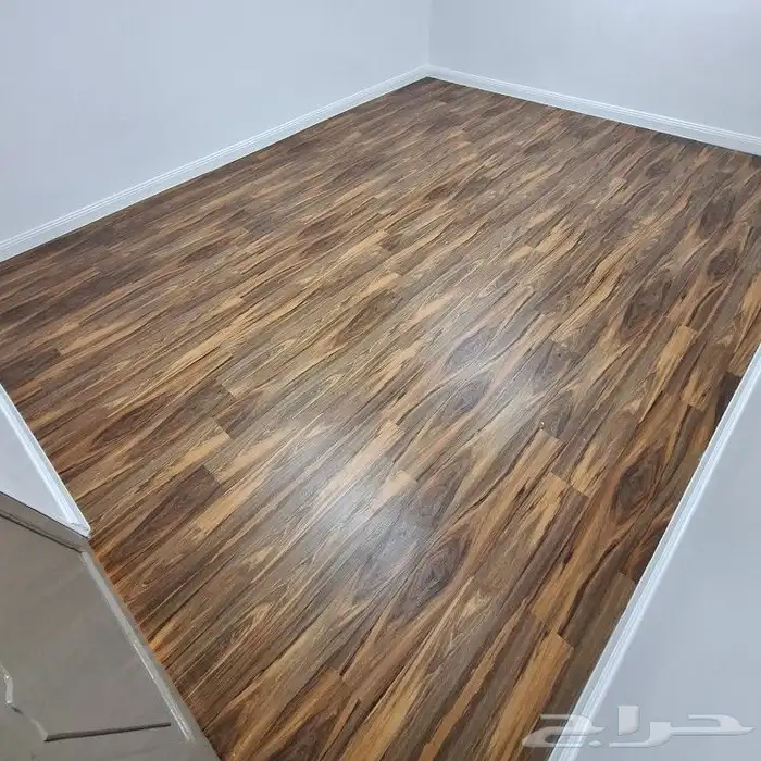 أعمال الباركيه مع خلفيات ديكوريه 1