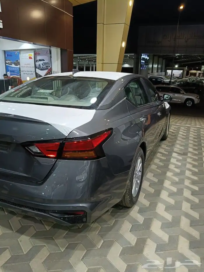 نيسان التيما ستاندر موديل 2025 4