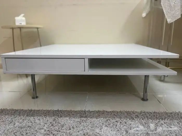 طاولات ممتازه للبيع استخدام نظيف 1