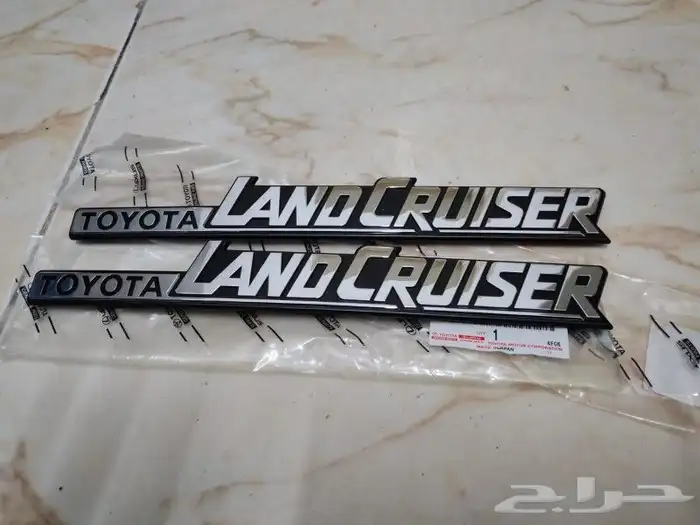 علامة تويوتا لاندكروزر 80-89 0