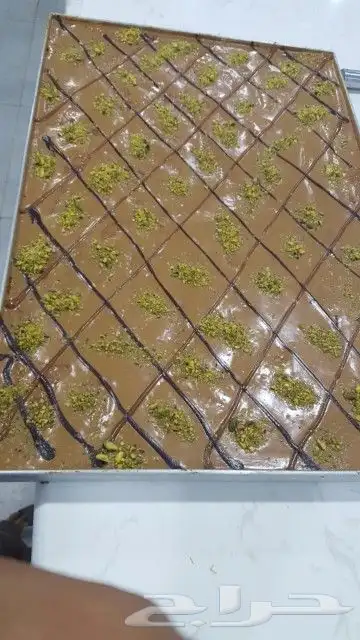 شيف حلويات شرقية يبحث عن عمل 4