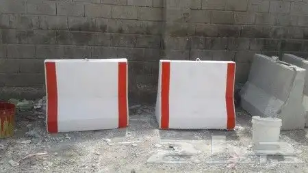 حواجز خرسانية قواعد انارة 1