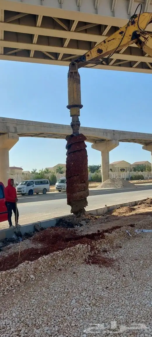دريل اوقر حفر مع بوكلين جميع المقاسات والاعماق 4