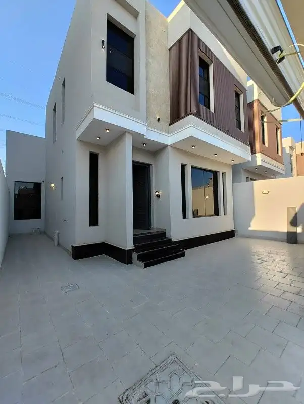 فيلا فاخره للبيع بحي الرحمانيه 1