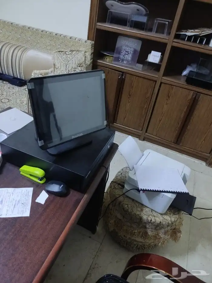 جهاز محاسبه مع البرنامج المحاسبه والطابعه لم يستعمل 0
