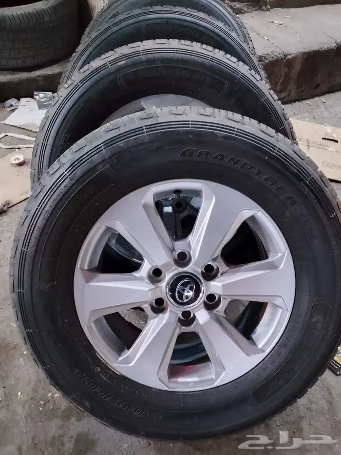 جنوط وكفرات جيب لاندي كروزر موديل 24 0