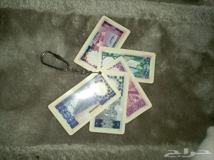 للبيع اغراض تراثيه قديمه كل وحده لها سعر 4