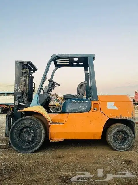 إيجار رافعات شوكيه وجميع انواع المعدات الثقيله 4
