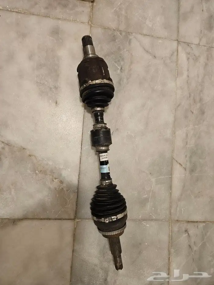 عكس لكزس ES 2018 امامي يسار 1