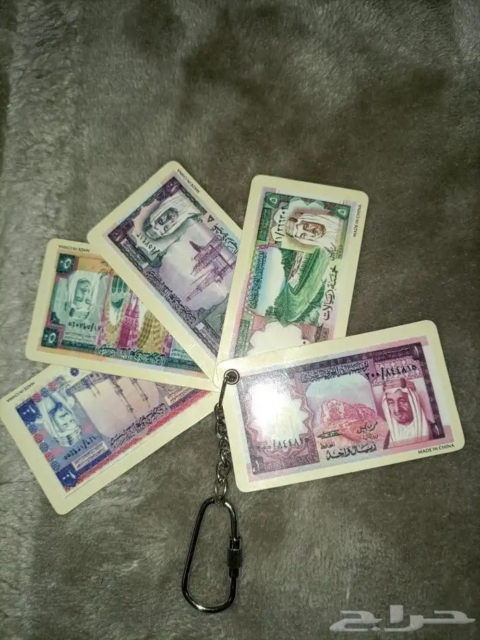 للبيع اغراض تراثيه قديمه كل وحده لها سعر 0