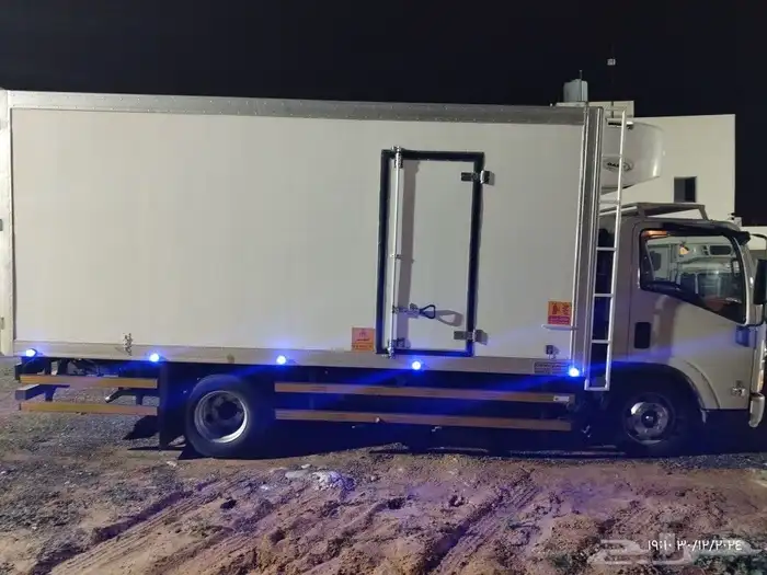 متواجد الان في الرياض لنقل السلع المجمدة المبرده لكل مكان 0