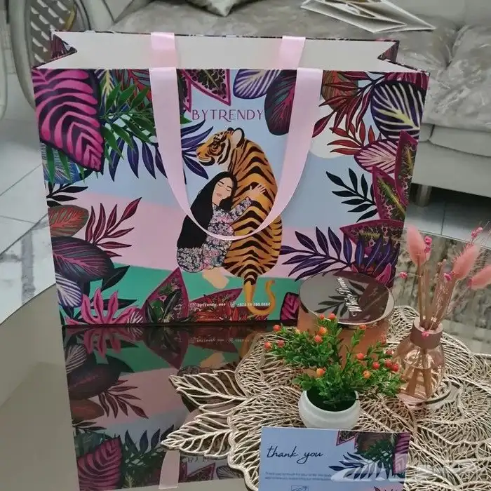 طباعة مطبوعات أكياس بكجات عباية سندات فواتير أختام أكواب تاق 8