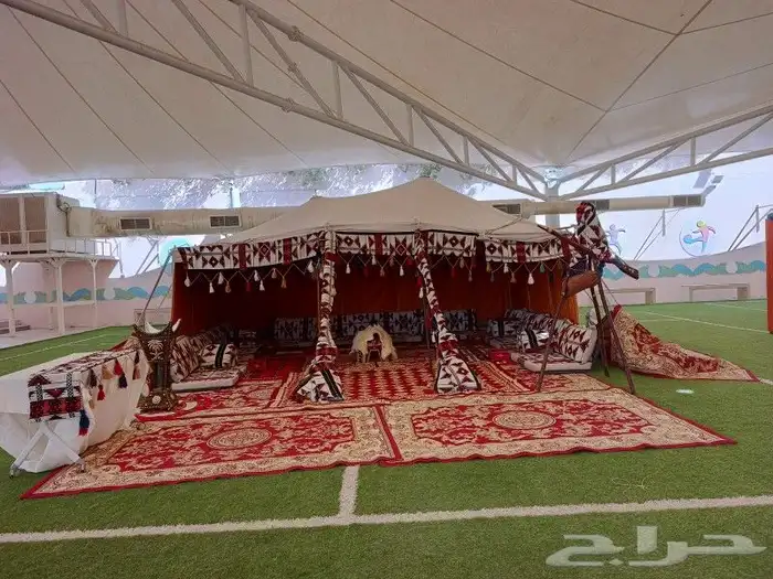 قهوجين وصبابين رجال ونساء كنب وكراسي زل طاولات ومضلات 6