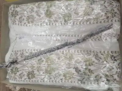 طقم صلاة مطرز 3قطع سجادة صلاة شانيل 1