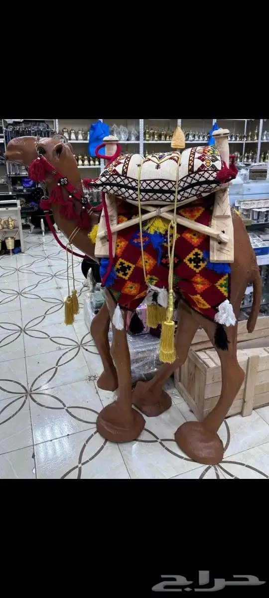مجسم جمل تراثي مع شداد ومخدة أرتفاع متر ونص 0