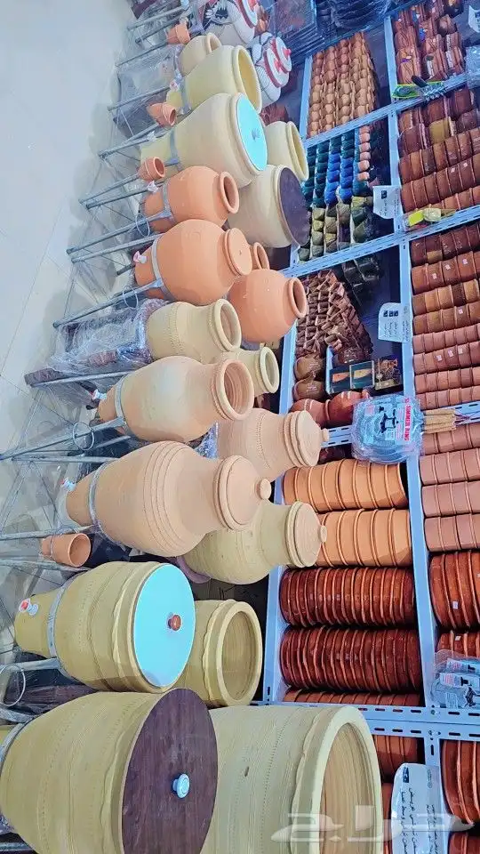 يوجد لدينا احواض الشجر الفخاريه ويوجد لدينا براميل المندي 9