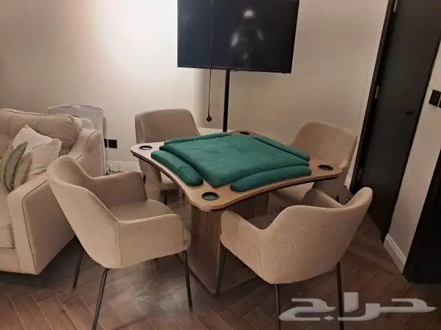 طاولة بلوت 1