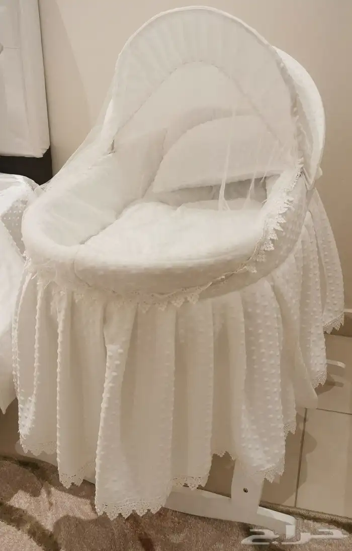 سرير استقبال للطفل 0