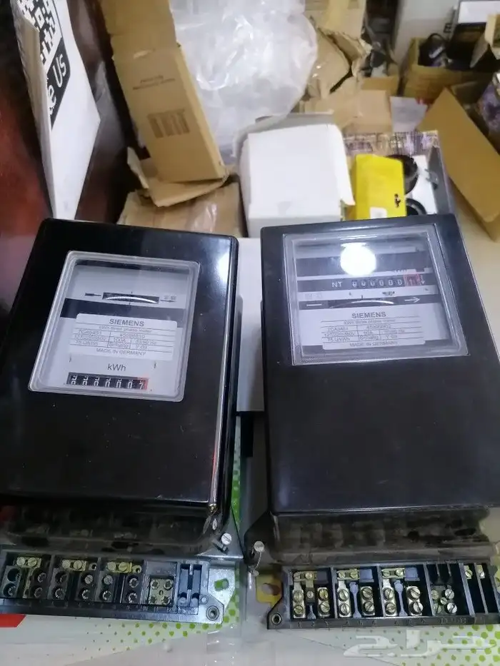 عداد تجاري يحسب تكلفة الكهرباء 4