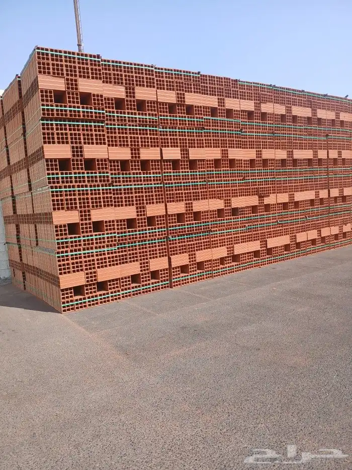 موجود جميع انواع البطحا والأسمنت والعتب والداموك والبلك 6