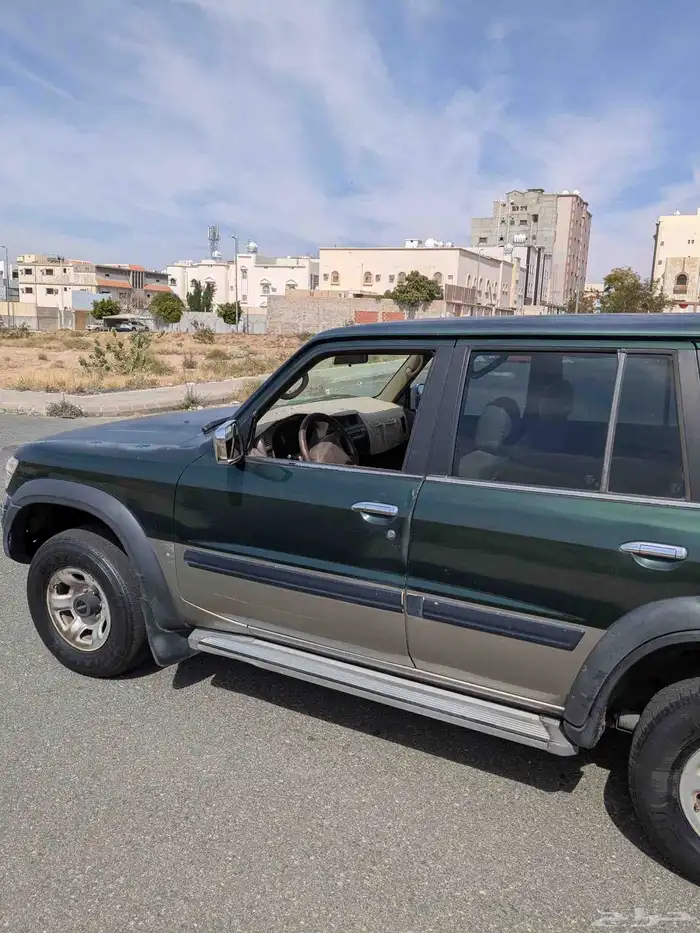 جيب نيسان سوبر صالون تم البيع 32