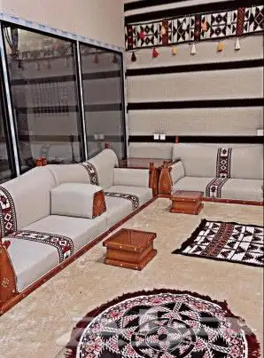 تنجيد وتفصيل مجالس وكنب وستائر ومساند 39