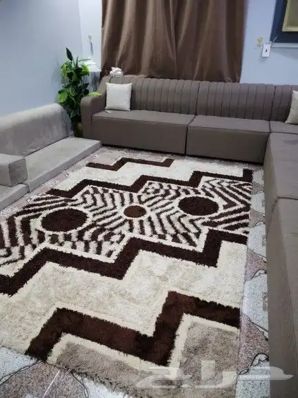 كنب كراسي مع سجاد وستاره ب1700 استخدام بسيط 3