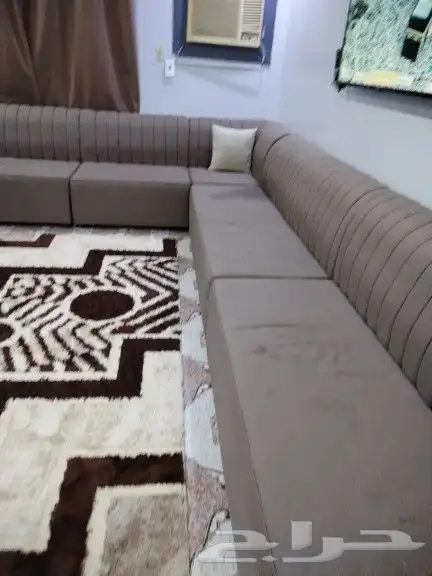 كنب كراسي مع سجاد وستاره ب1700 استخدام بسيط 2