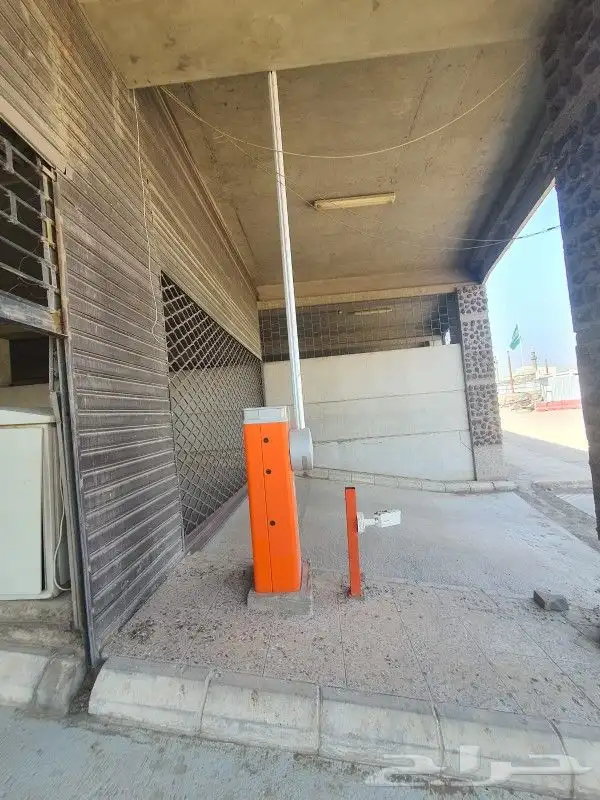 بوابات دخول وخروج سيارات وتحكم في المواقف 3