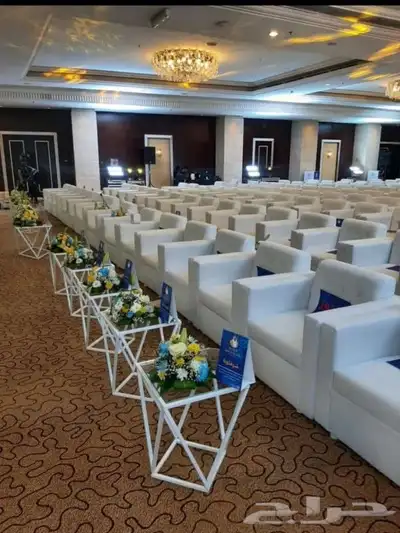 تاجير خيام اوربي و عزاء زل كراسي ملكي احمر كنب vip 4